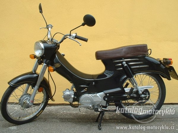 motoscoot-new-pionyr-1.jpg